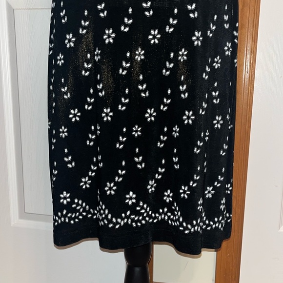 Softwear Petites Midi Dress - Picture 4 of 8